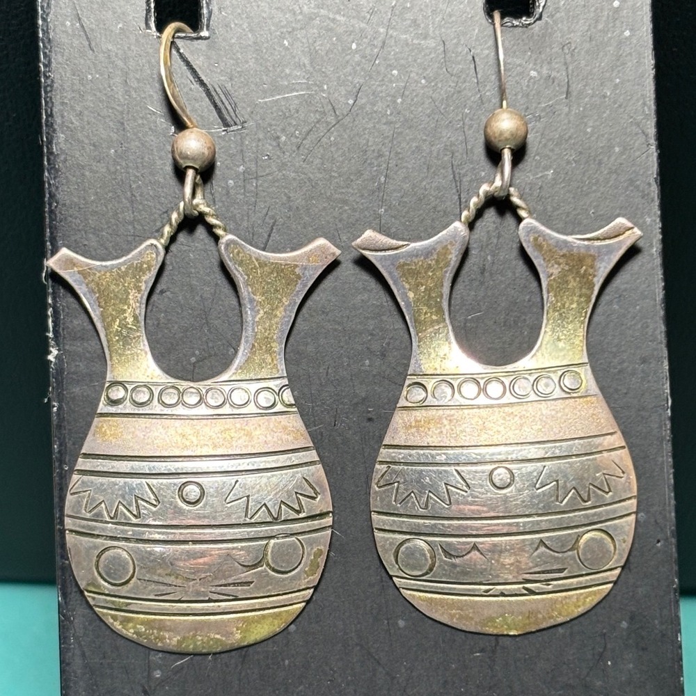 Silver Cloud Sterling Pottery Urn Drop Earrings Southwestern Etched Vessel Boho